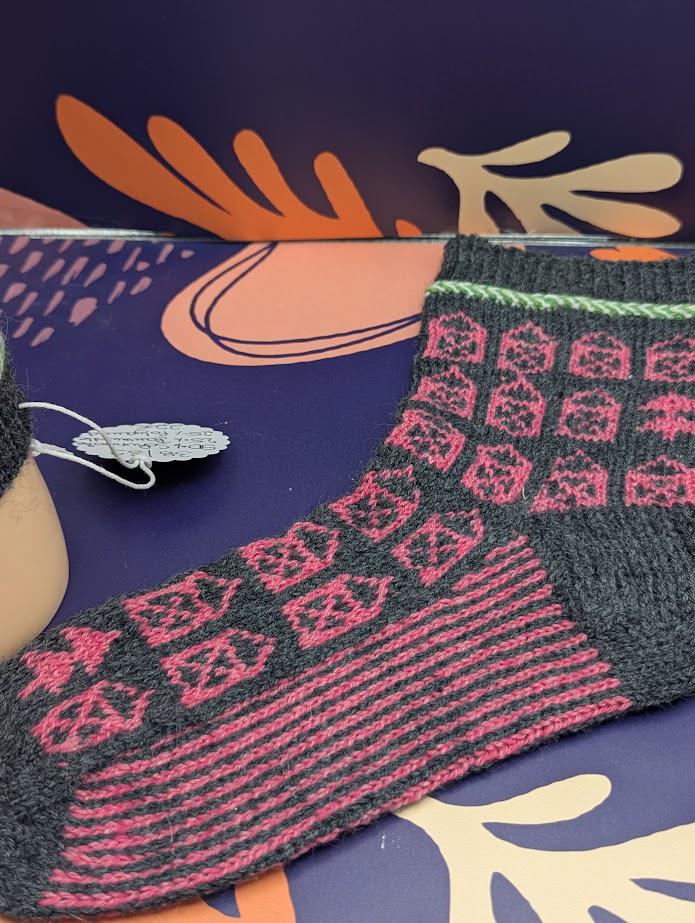 handgestrickte Socken Gr. 38/39, Fair Isle Muster, Hรคuser