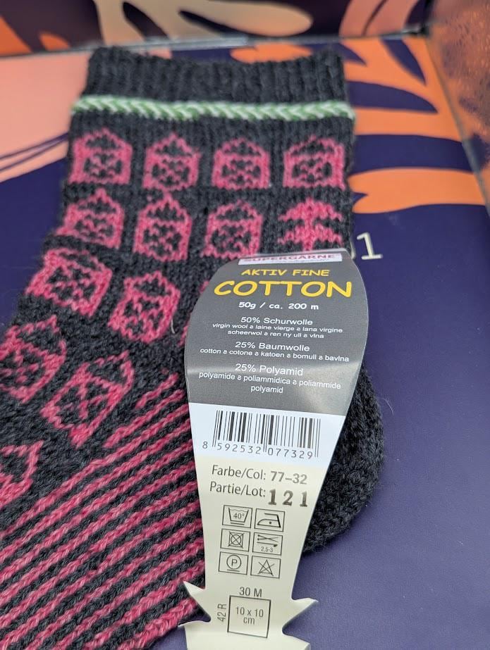 handgestrickte Socken Gr. 38/39, Fair Isle Muster, Häuser