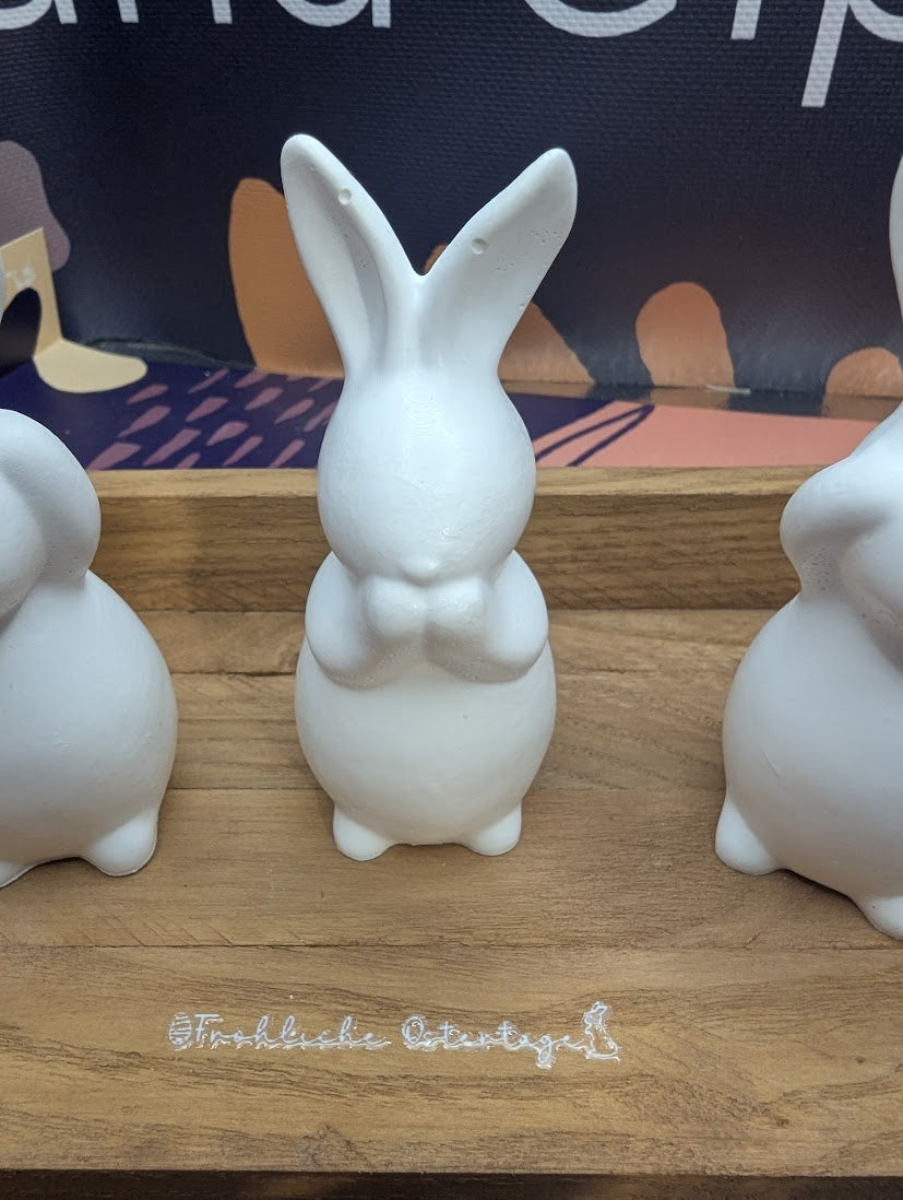 Hasen Trio auf Holz, Mitbringsel, Kleinigkeit aus Gips